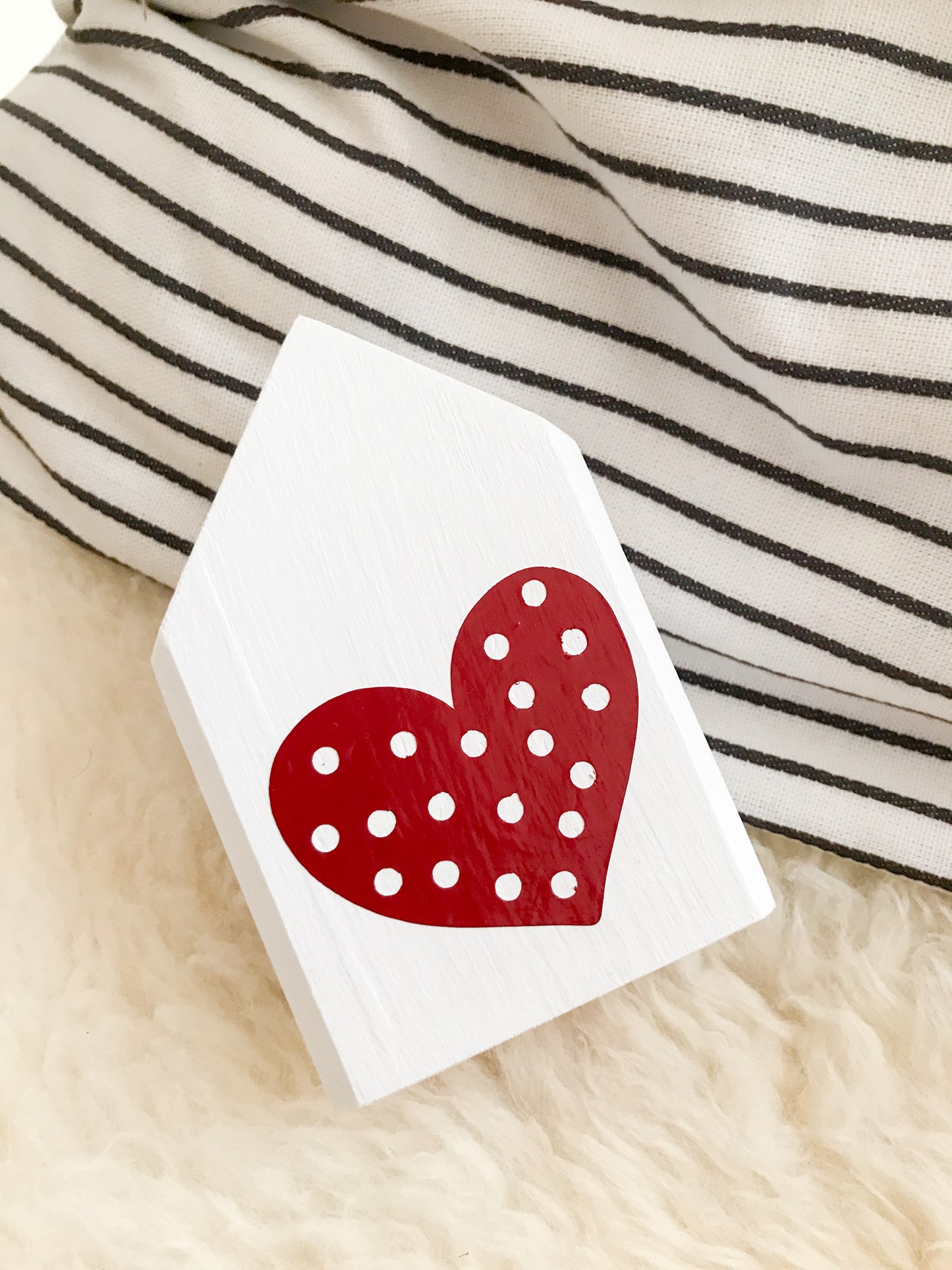 Holzhäuschen, Herzchen