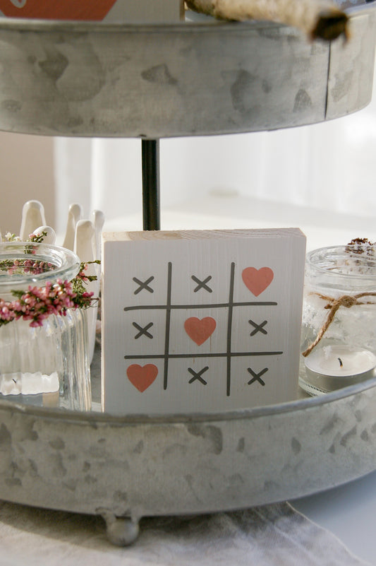 Holzschild Tic Tac Toe
