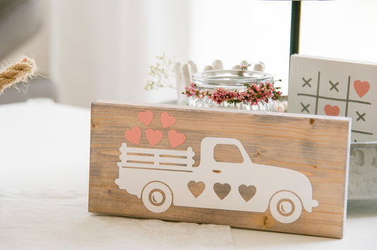 Holzschild Love Truck