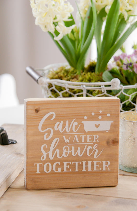 Minischild Badezimmer im Shabby-Look ''Save water, shower together''