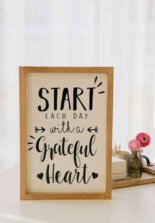 Holzschild Schlafzimmer ''Start each day with a grateful heart''