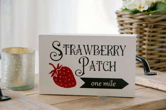 Holzschild ''Strawberry Patch''